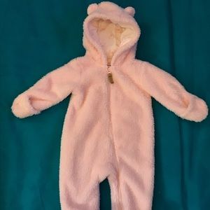 Excellent condition! Adorable Pink Sherpa Bunting